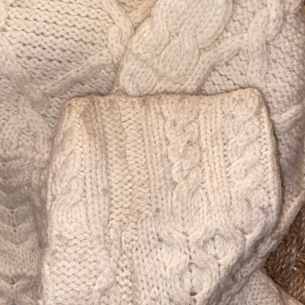 Carraigdonn Made In Ireland Knit Women’s Cream 100% Merino Wool Sweater sz M - Picture 11 of 15